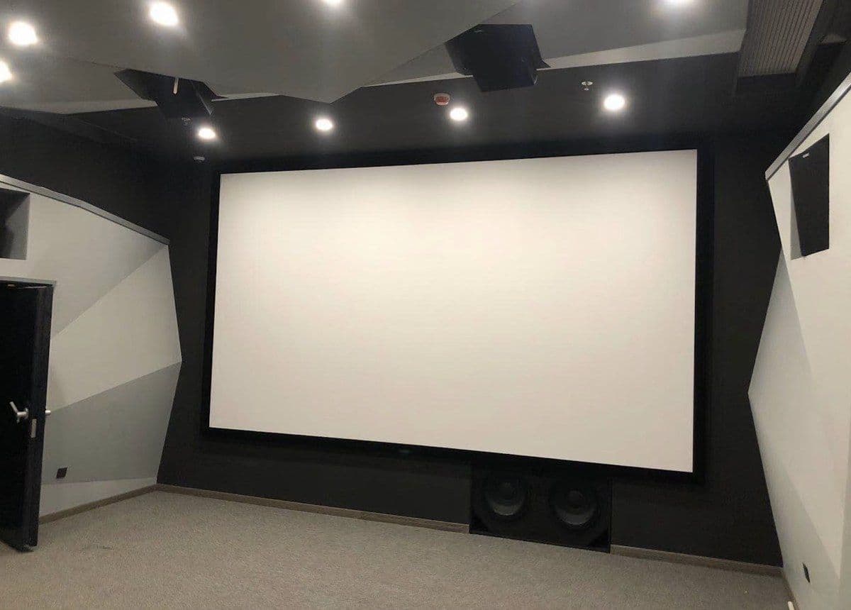 QMJM Classic Fixed-Frame Projector Screen